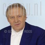 29-03-2000 Koos Alberts at studio in Amsterdam.

[keywords]Posed, Eyecontact[/keywords]